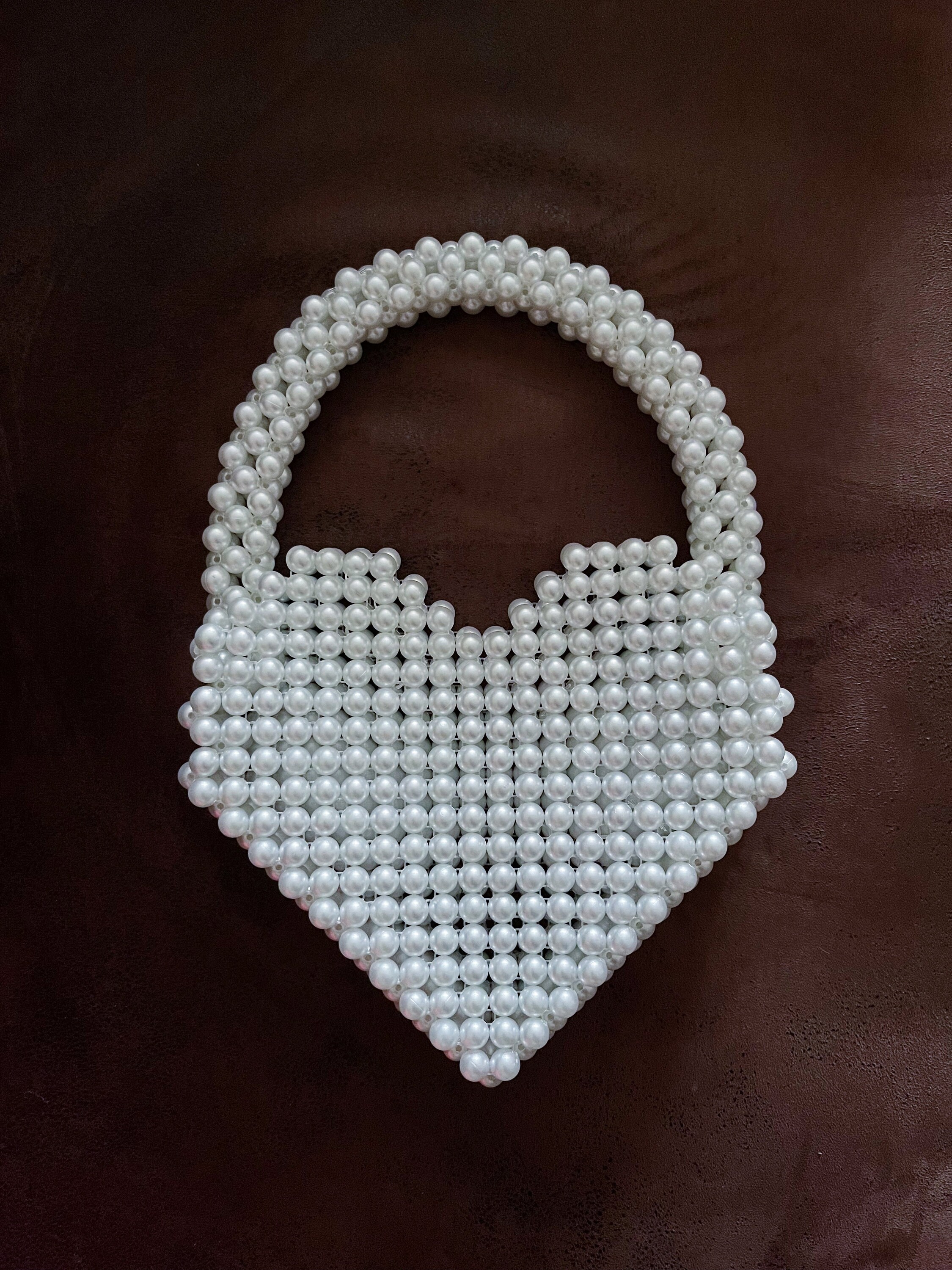Sac à main en perles fait main – Forme cœur élégant